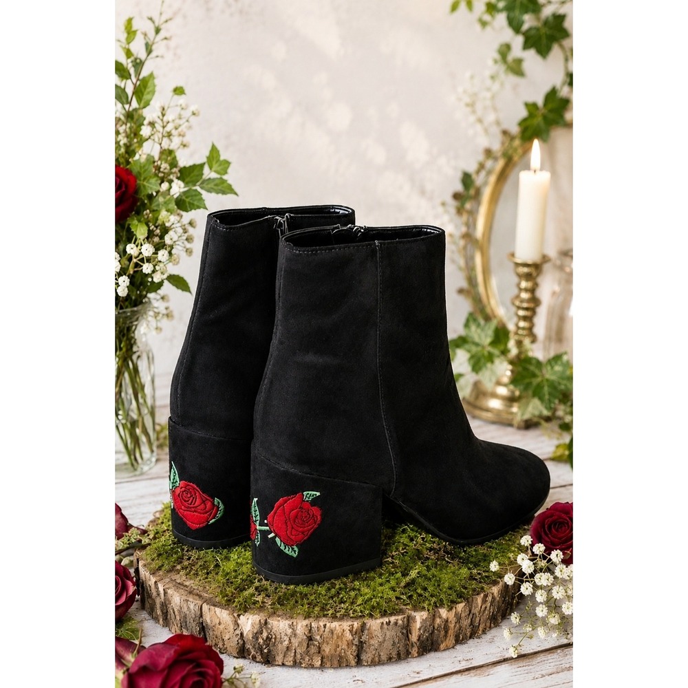 Y2K Coquette Floral Embroidered Ankle Boots Black Block Heel Size 7 Whimsygoth